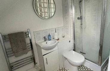 Queen Anne Court-FREE PARKING By Prescott Apartments - Photo 18