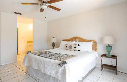 3Q/2B Vista para o Lago c/piscina | 10min->Disney - Foto 12