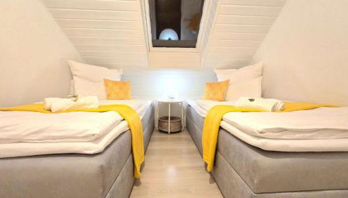 HAPPY HOMES YELLOW - Dein stylisches Design-Apartment - WLAN - Netflix - Parkplatz - Foto 3