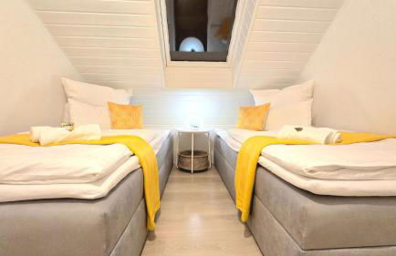 HAPPY HOMES YELLOW - Dein stylisches Design-Apartment - WLAN - Netflix - Parkplatz - Foto 3