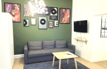 Modern Gesundbrunnen Flat Sleeps 6 Guests - Foto 9