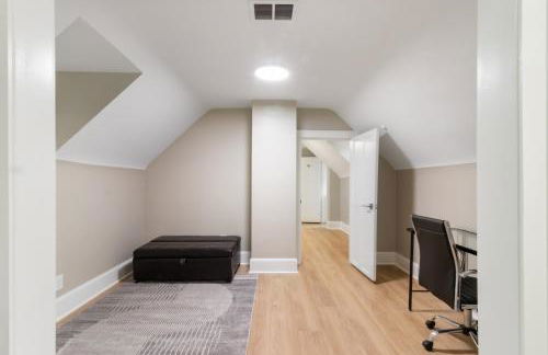 Spacious 3 bed 2 and a half bath 2pk spot - Foto 17