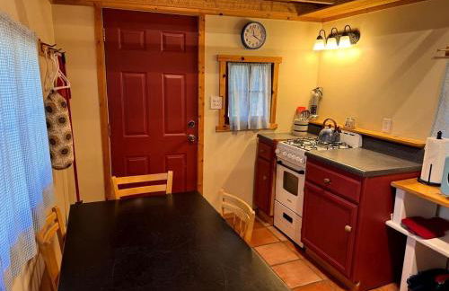 Cozy Rustic Cabin with Riverside Patio on the Pecos River – Pecos, New Mexico - Foto 27