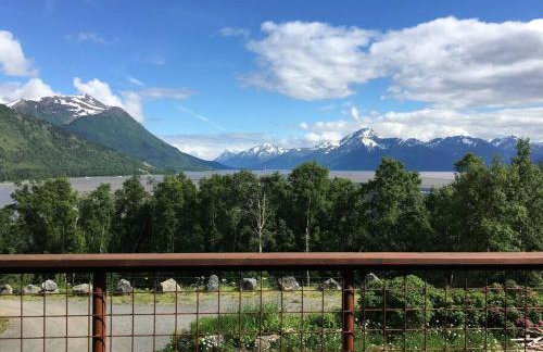 Turnagain View Lodge and Wedding Venue - Photo 5