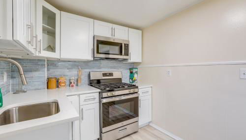 Walk to Beach and Dtwn Apt in Ocean Grove - Foto 5