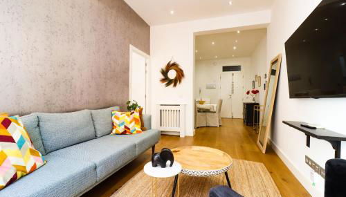 Chamberi Boutique - Photo 3