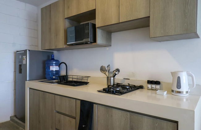 Fascinating 2BR With Spectacular Ocean View - Photo 4