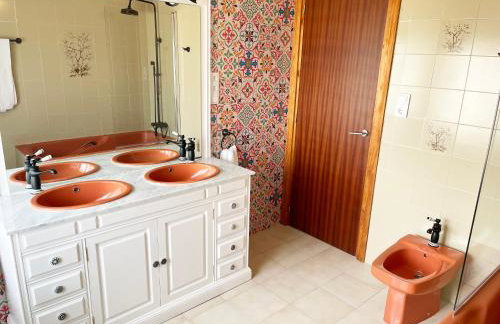 Apartamento temático con Sala de Juegos - Prime Video! - Foto 14