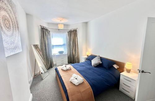 Stylish 3 Bed Home Near Oxton Village & Liverpool - Foto 6