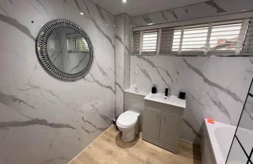 Premier inn mattresses SKY SPORTS & Netflix- sleeps 6 - Foto 16