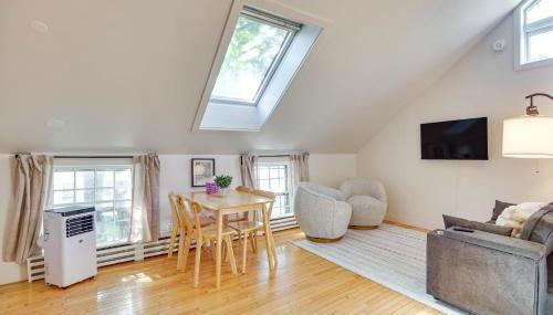 Hike and Leaf Peep Couples Retreat in Waterbury! - Foto 4