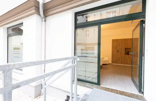 Jomi Stays Berlin - Kudamm - Foto 55