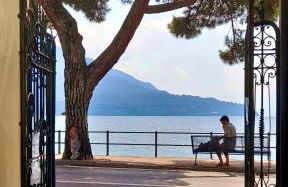 Lake Como PORTO VECCHIO - Charming Lakefront Apartment in the Heart of Domaso - Foto 23