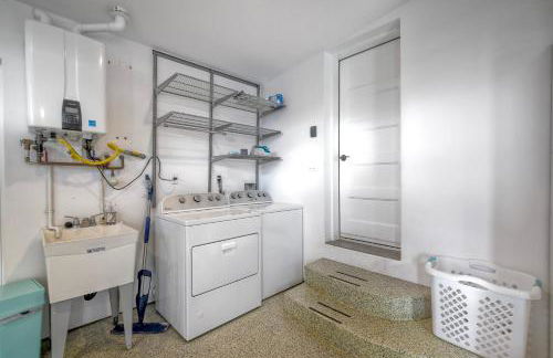 Luxury 3-Bed Beach Cottage with Hot Tub, Fire Pit, BBQ - Walk To Beach - Foto 32