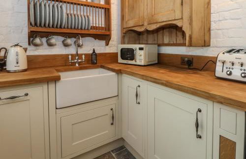 1 Fountain Cottages - Photo 10