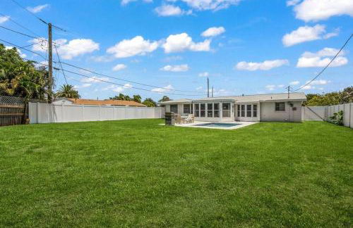 Spacious home With Heated Pool 3 miles from IMG! - Foto 42