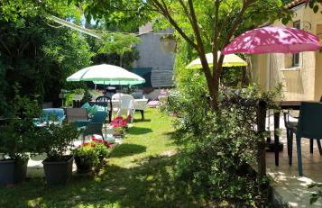 Abrivado Aimargues en petite camargue, parking intérieur, wifi, jardin - Foto 1