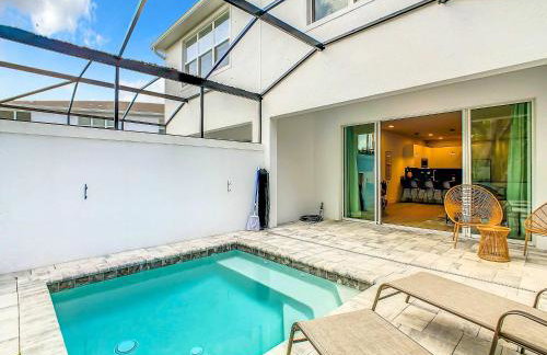 Trendy Thematic 3BR Townhouse with Private Pool - Foto 33