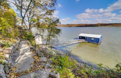 Waterfront StoneHaven at Reed Point with Swim Spa! - Foto 39