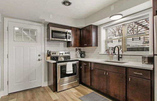 Fascinating 1BR Apartment close to Leisure Center - Davis GDN - Foto 6