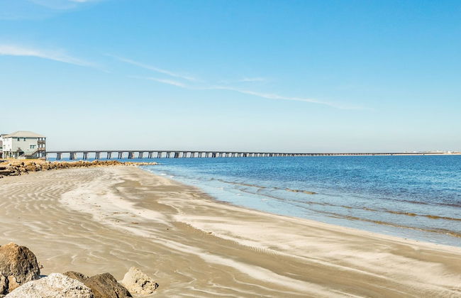 Gulf Adventures and Beachfront Relaxation Awaits - Foto 1