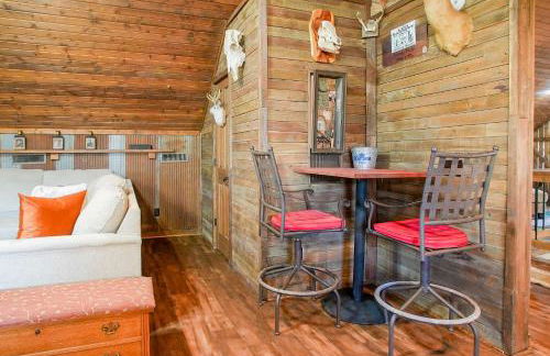 15 Mins to U of A - Pool & Hot Tub - Foto 43