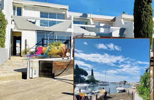 Cap Marina By L'Avenue - Vue XXL - Jacuzzi - Terrasse au bord de l'eau - Plein Sud - 2 chambres - Port Camargue - Foto 1