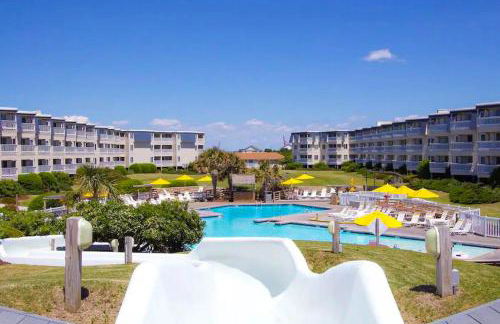 First-Floor Condo Steps from the Beach with Shared Pools, Hot Tub, Game Room - Foto 19