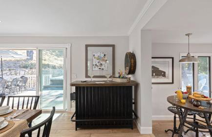 Hidden Oaks Farmhouse by Avantstay Hot Tub, Deck - Foto 24