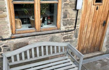 Foresters Inn Cottage - Photo 16