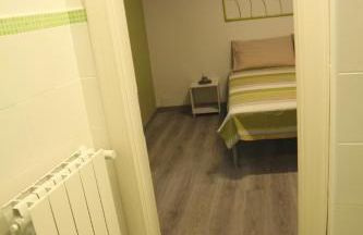 Aetna Silva - Photo 22