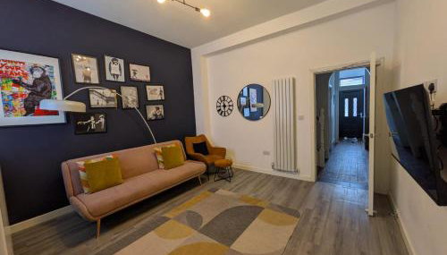 6 bedroom 6 Ensuite 1 min to M6 Jct 9 15 min to Bham - Foto 2