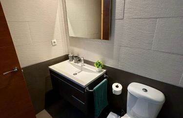 Casa Tita - Exclusivo Apartamento con Gran Terraza y Vistas a la Piscina en Lloret de Mar - Foto 41