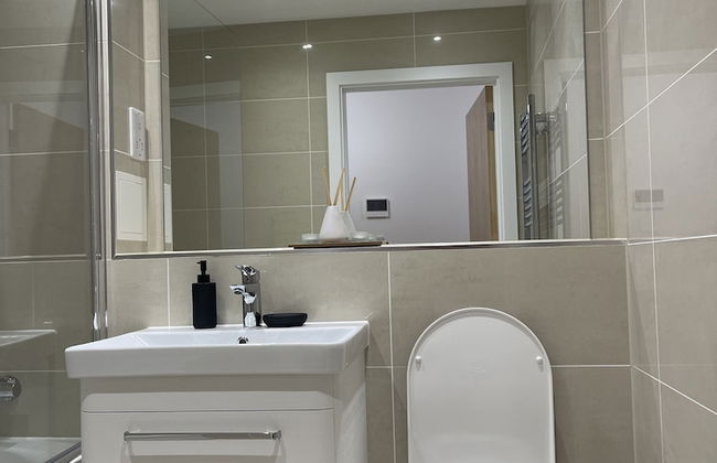 Spacious 2-bed Apartment in Whyteleafe - Foto 12