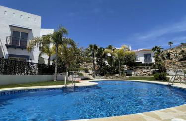 Luxury Penthouse Casa de Paraiso, sea view, pools, golf - Photo 14
