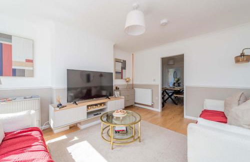 Newport - Sleeps 8 - Private Parking - Foto 8