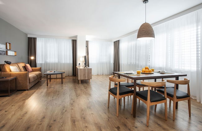 Pierre & Vacances Apartamentos Edificio Eurobuilding 2 - Foto 12