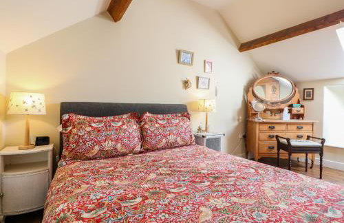 The Ivy Barn - Photo 14