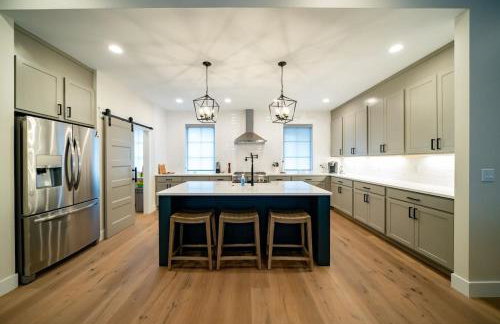 Gearhart Getaway - Gated Community Home w/ Hot Tub, Walk to Beach - Foto 2