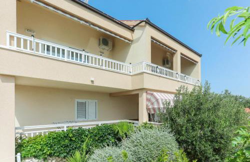 Apartmani Mikulić - Photo 31