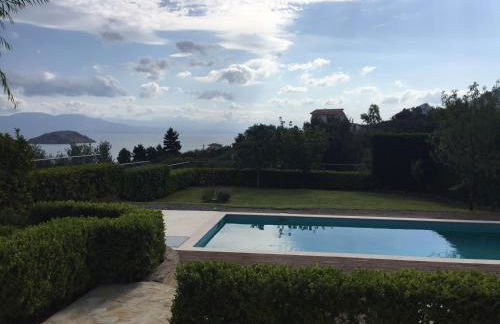 Villa Skorponeria, pool & sea - Foto 9