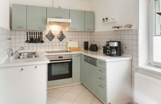 Serene Holiday Home in Naumburg near River - Foto 9