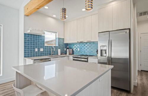 Timber & Tin D 2Bed 2Bath w Pool & Rooftop Deck - Foto 26