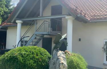 Bezaubernde Ferienwohnung mit Rosengarten - Foto 20