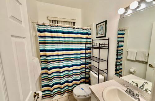 Grand Luxury 4BR Pool Home Near Disney Parks - Foto 12