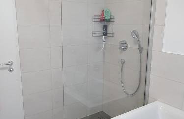 großzügige Unterkunft mit Terrasse - Foto 14