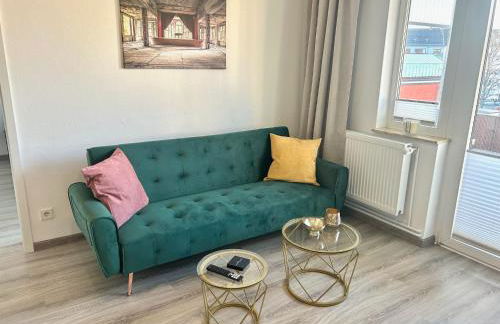 GÖH-moderne Wohnung in zentraler Lage, Balkon, self-check-in, WLAN, Netflix, DisneyPlus - Foto 1