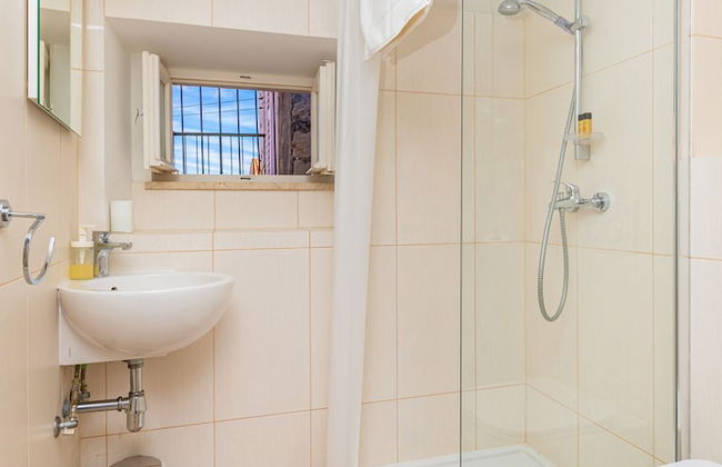 Rafael rooms and apartments by DuHomes - Photo 19