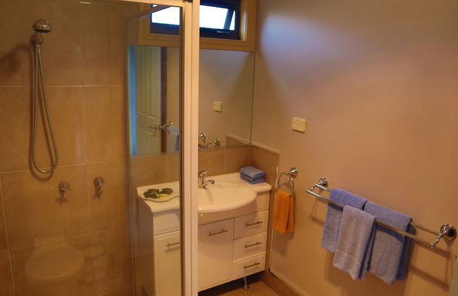 Strahan Bungalows - Photo 36