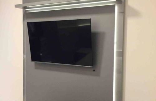 Sobrado com piscina, banheira e garagem coberta. - Foto 32